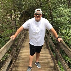 Meet your Posher, Sebastian